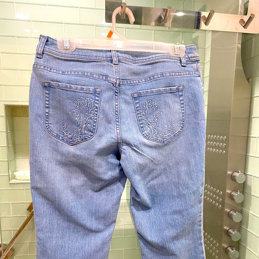 Chico’s Cropped Jeans